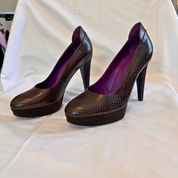 Sergio Rossi Brown Snakeskin Round-Toe Pumps Size 8.5 - Picture 2 of 8